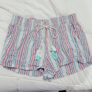 Women’s flowy stripped shorts